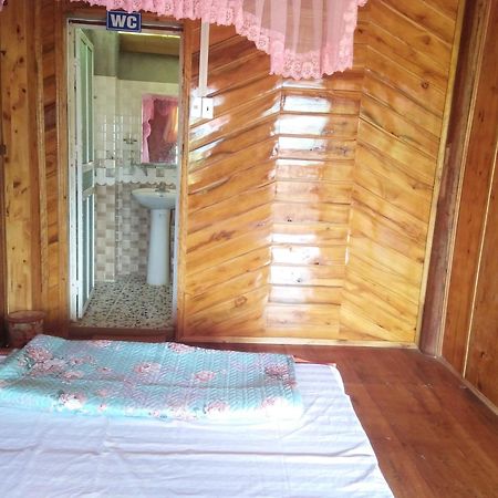 Tran Xuan Homestay Ba Be Village 部屋 写真