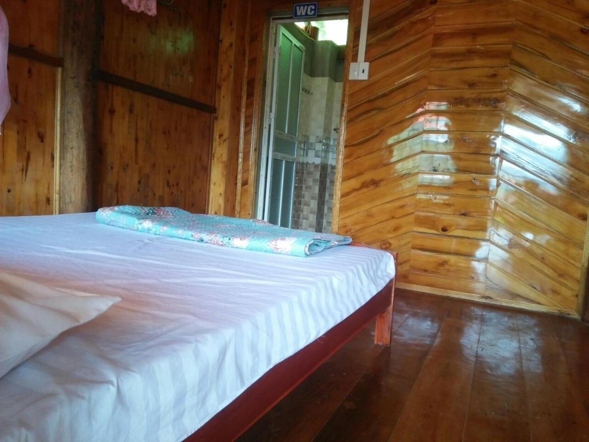 Tran Xuan Homestay Ba Be Village エクステリア 写真