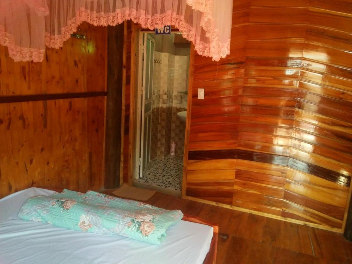 Tran Xuan Homestay Ba Be Village エクステリア 写真