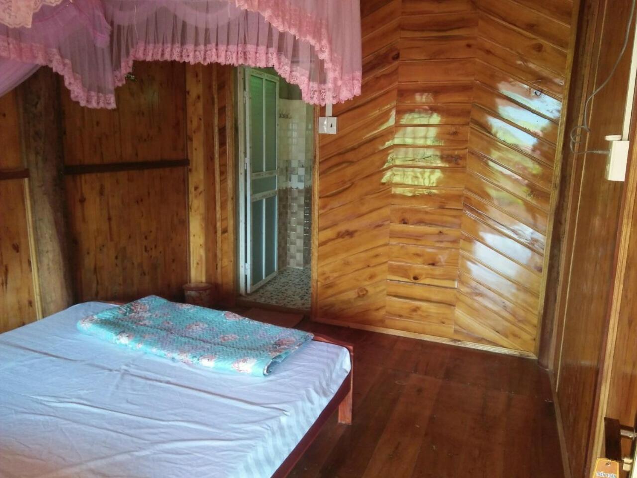 Tran Xuan Homestay Ba Be Village 部屋 写真