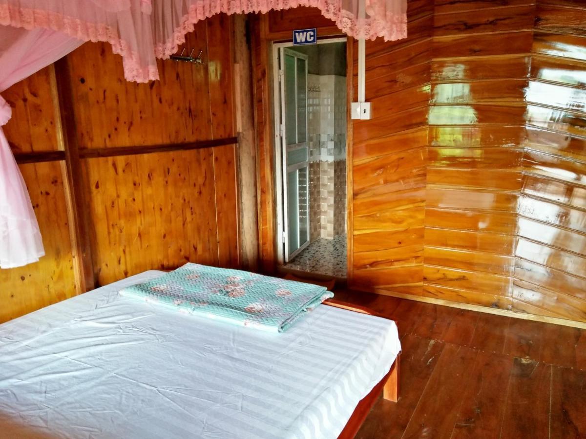 Tran Xuan Homestay Ba Be Village エクステリア 写真