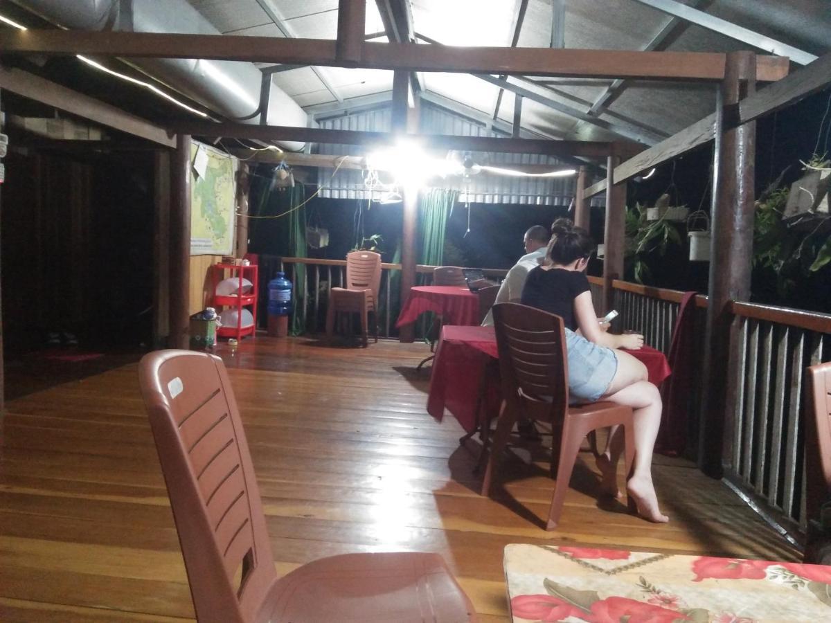 Tran Xuan Homestay Ba Be Village エクステリア 写真